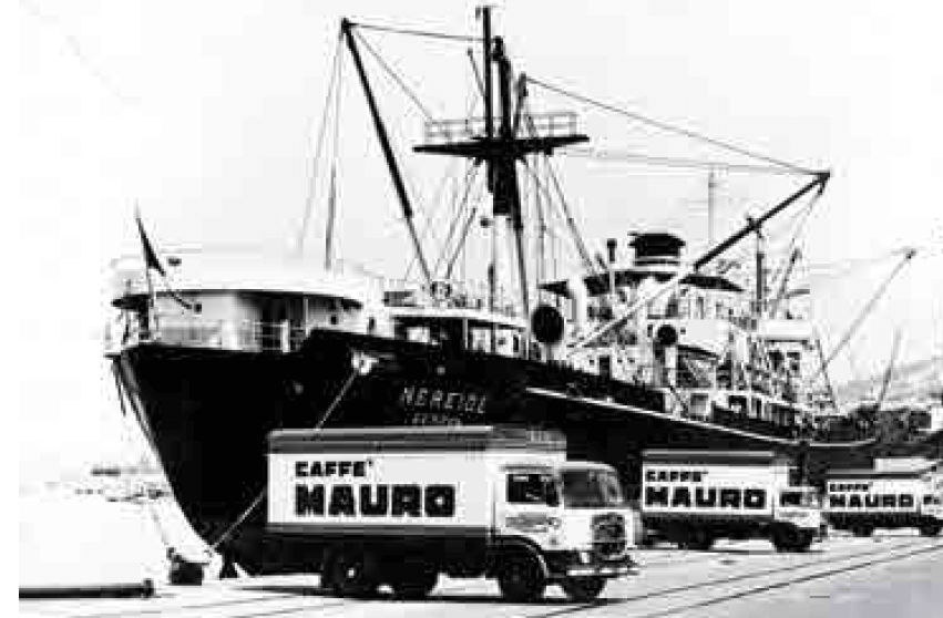 Export-Mauro-Kaffee-am-Hafen